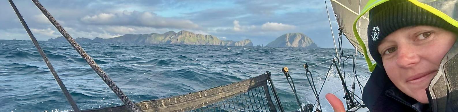 Day 9: Varuna 6 Finishes; Class Battles Go to the Wire